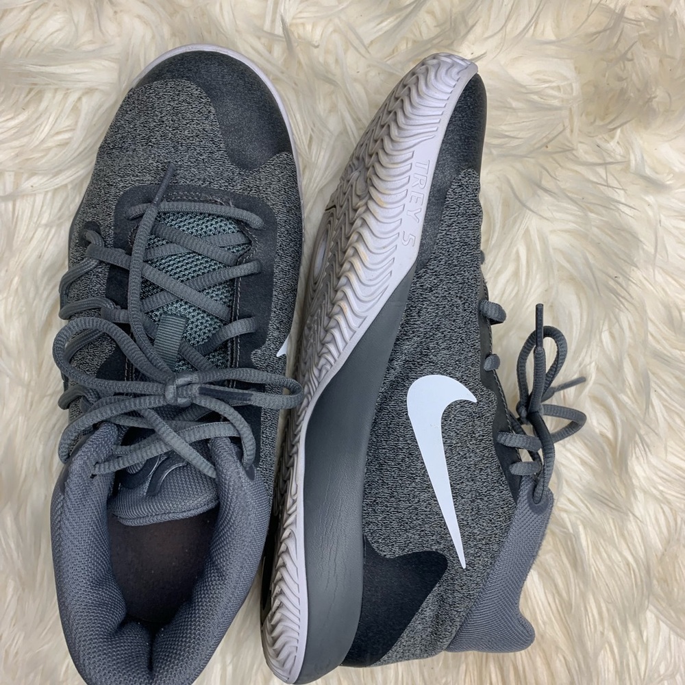 NIKE KD TREY 5 V MENS BASKETBALL SHOES
